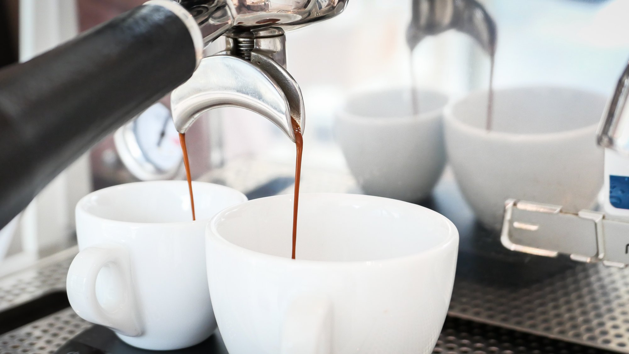 MTSPACE COFFEE espresso served with a glass brewing server
